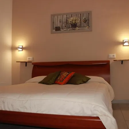 住宿加早餐酒店 Raggi D'ischia - Nuova Gestione 2026 3*